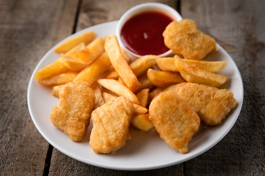 kids chicken nuggets and chips